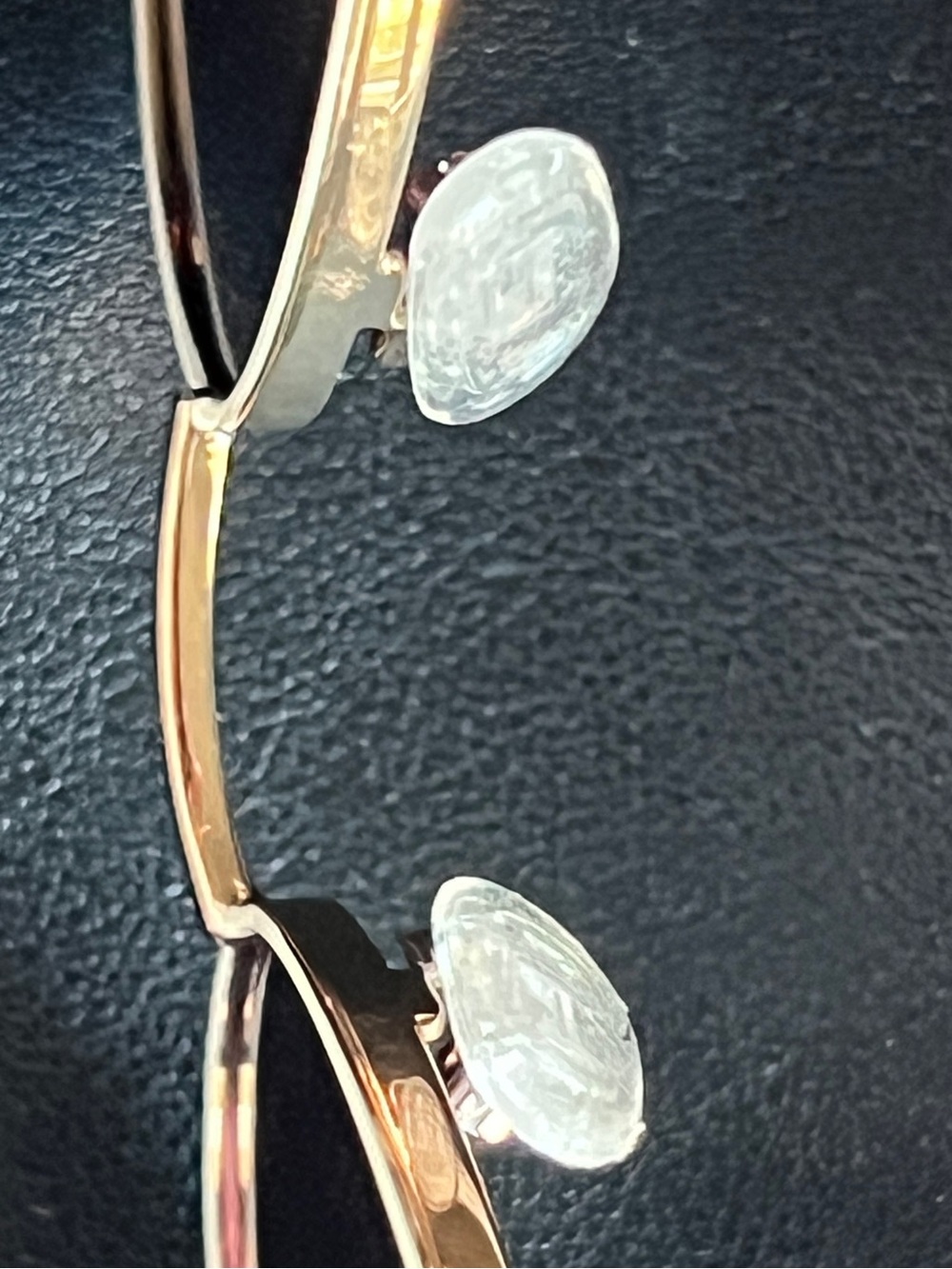 🆕 Quay Main Character White/Gold Sunglasses (paperwork, case, cleaning rag) - Picture 13 of 17